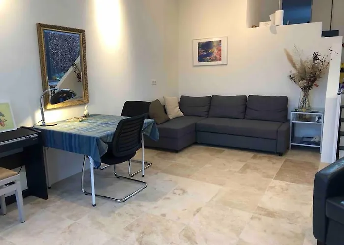 Prachtig Guesthouse Aan Het Water